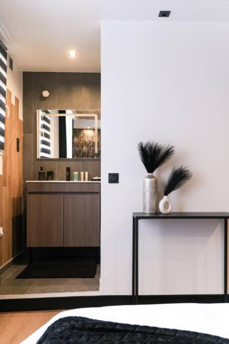 Le Black & White - 10 Min Orly, 3 Min Gare Juvisy Apartment อติส-มงส์ ภายนอก รูปภาพ