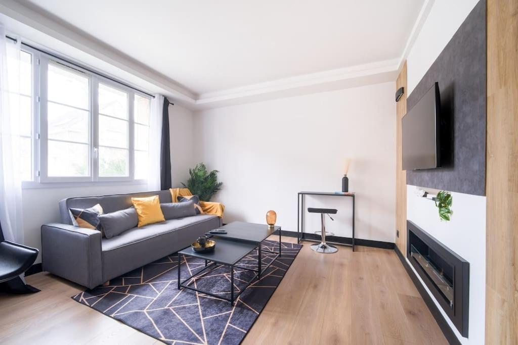 Le Black & White - 10 Min Orly, 3 Min Gare Juvisy Apartment อติส-มงส์ ภายนอก รูปภาพ