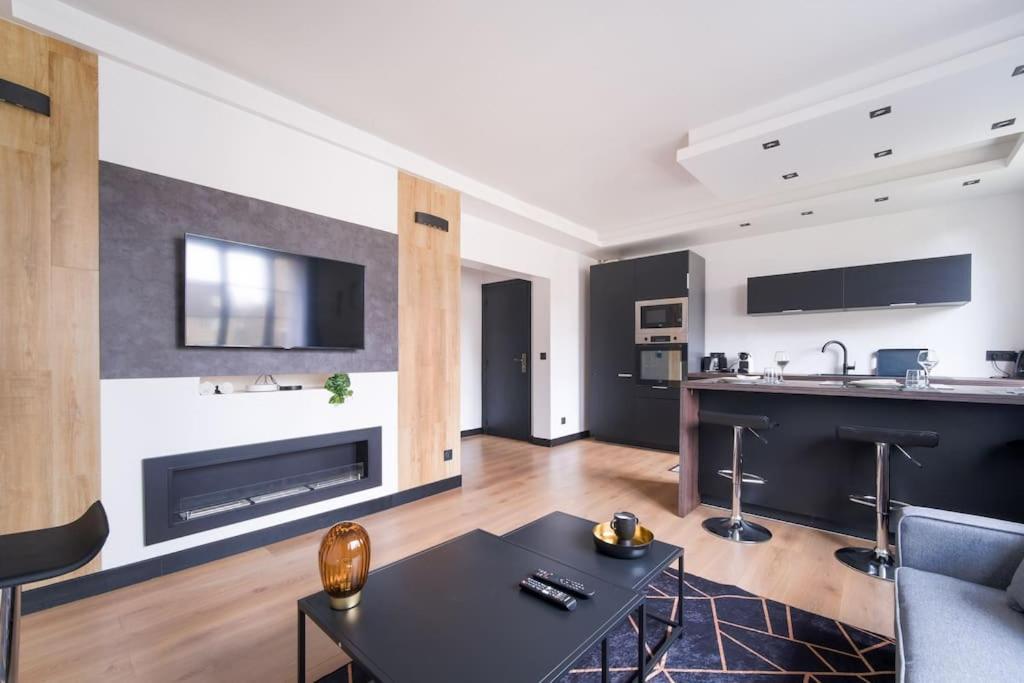 Le Black & White - 10 Min Orly, 3 Min Gare Juvisy Apartment อติส-มงส์ ภายนอก รูปภาพ